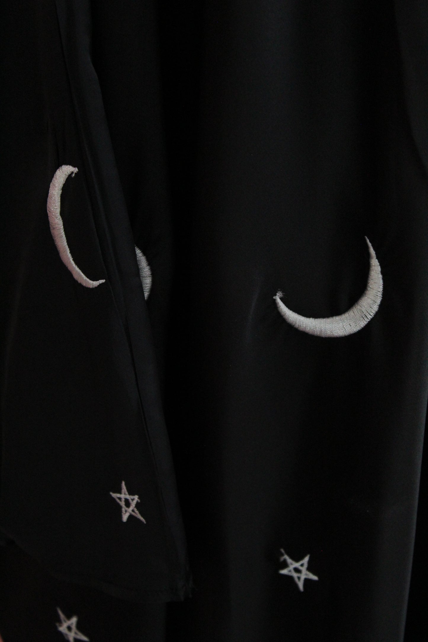 Star Moon Embroidered Abaya | Khaleeji