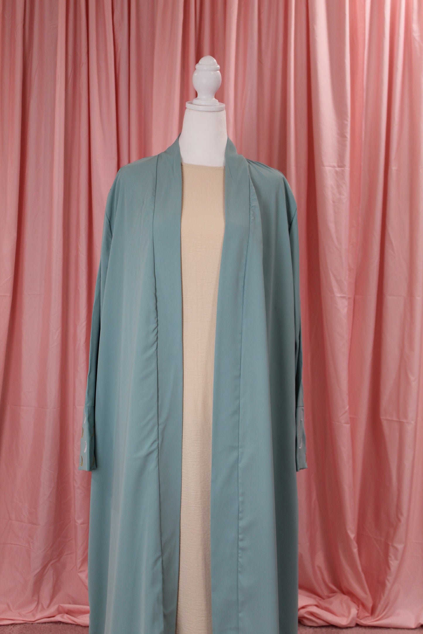Nida Moon Sleeve Abaya