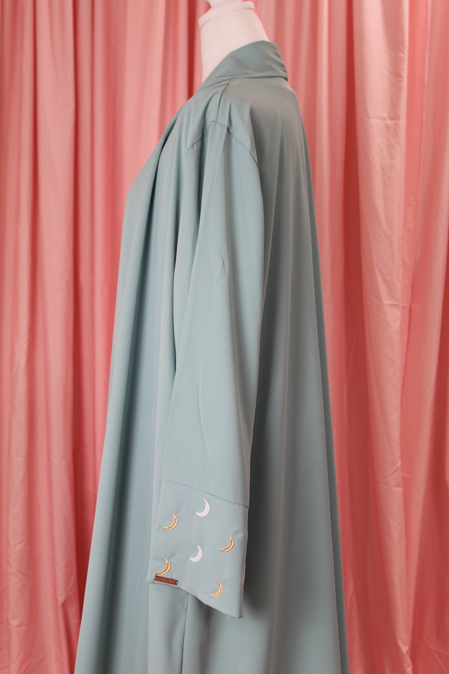 Nida Moon Sleeve Abaya