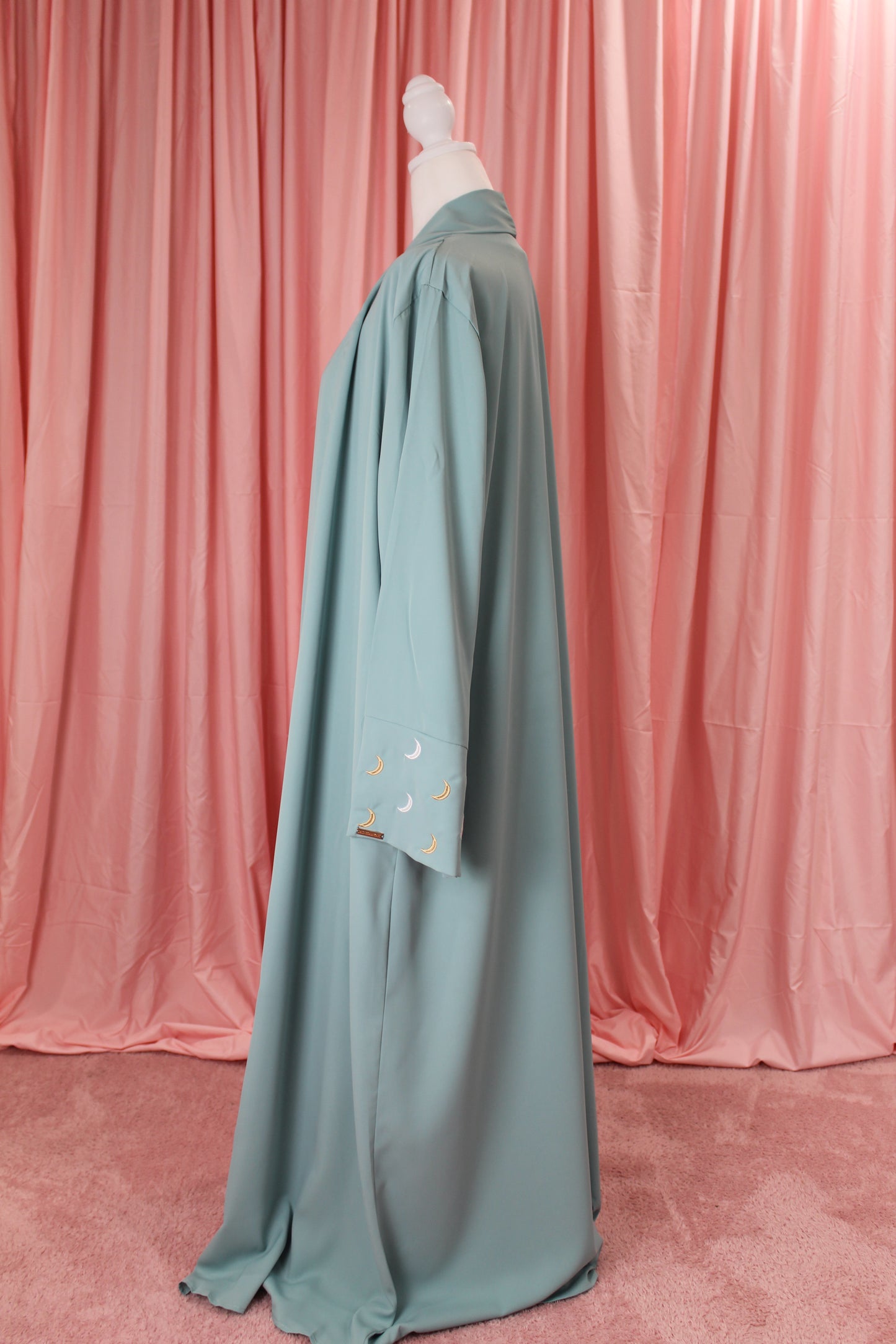 Nida Moon Sleeve Abaya